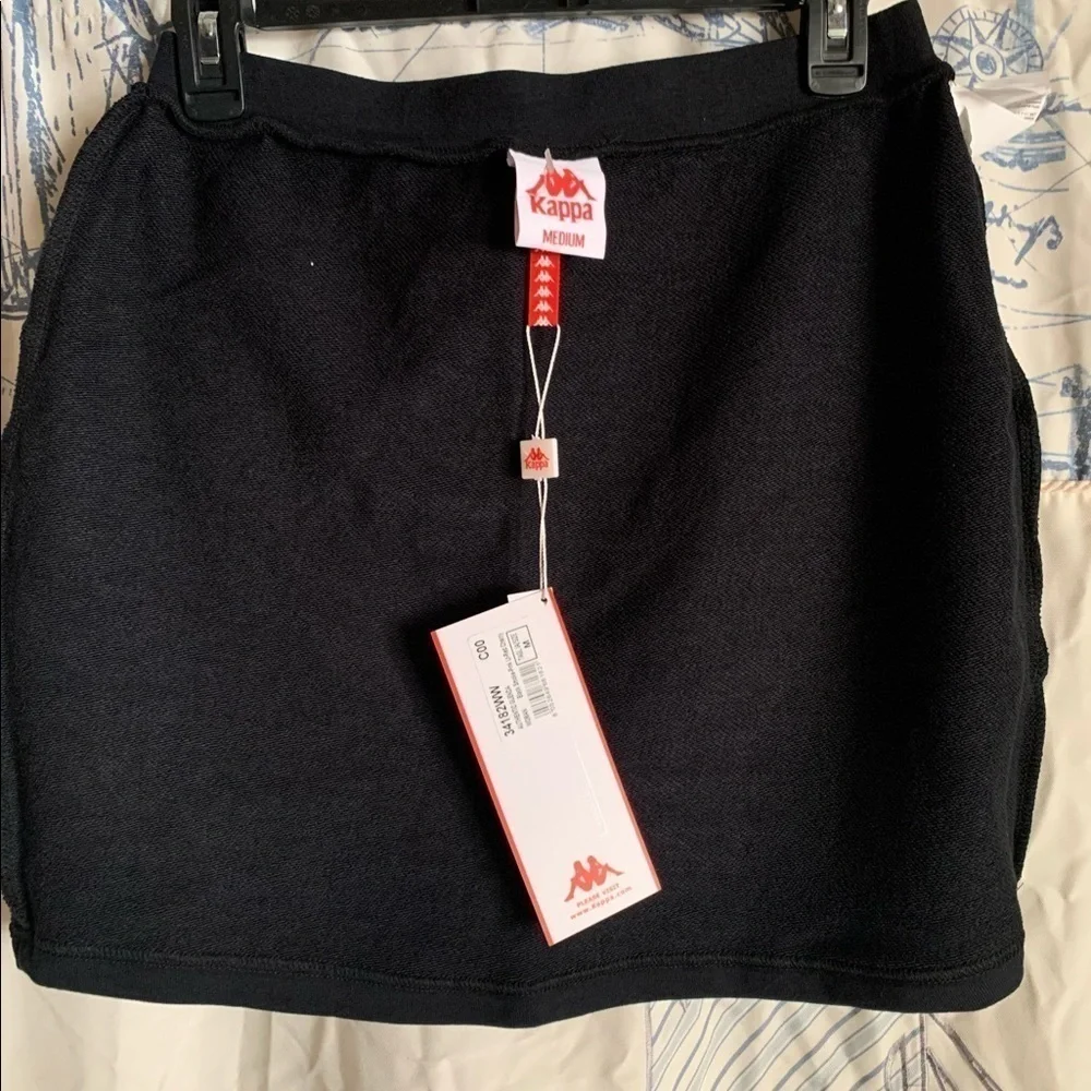 KAPPA
AUTHENTIC GLENDA SKIRT
Women – Black Smoke-pink Ltred Cherry - Picture 6 of 13